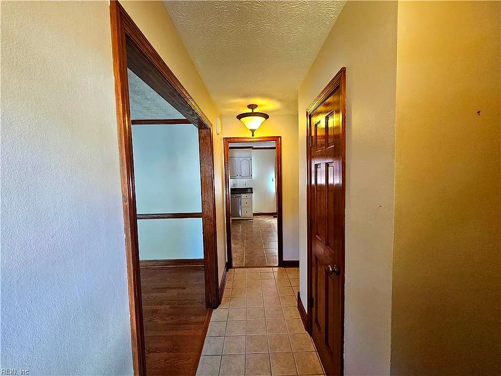 117 Grays LNDG, HAMPTON VA 23666 - Photo 4