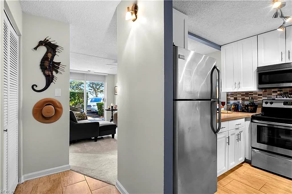 3558 Shore DR #G9, VIRGINIA BEACH VA 23455 - Photo 3