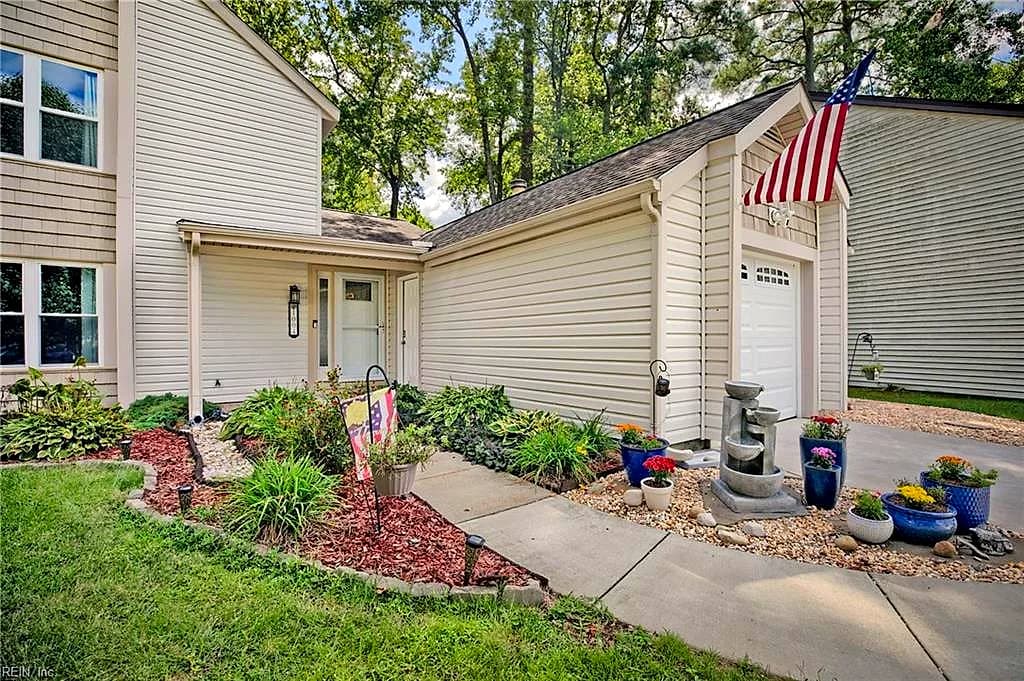 1004 Myrtle CT, NEWPORT NEWS VA 23608 - Main photo