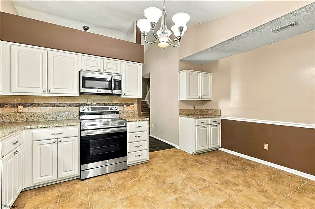 1004 Myrtle CT, NEWPORT NEWS VA 23608 thumb 11