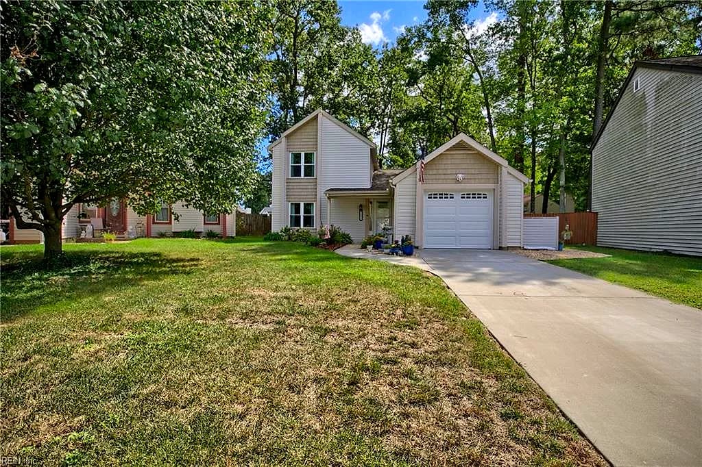 1004 Myrtle CT, NEWPORT NEWS VA 23608 - Photo 4