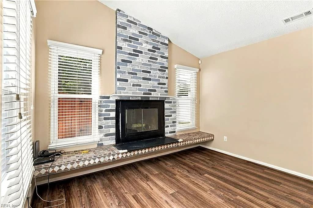 1004 Myrtle CT, NEWPORT NEWS VA 23608 thumb 7