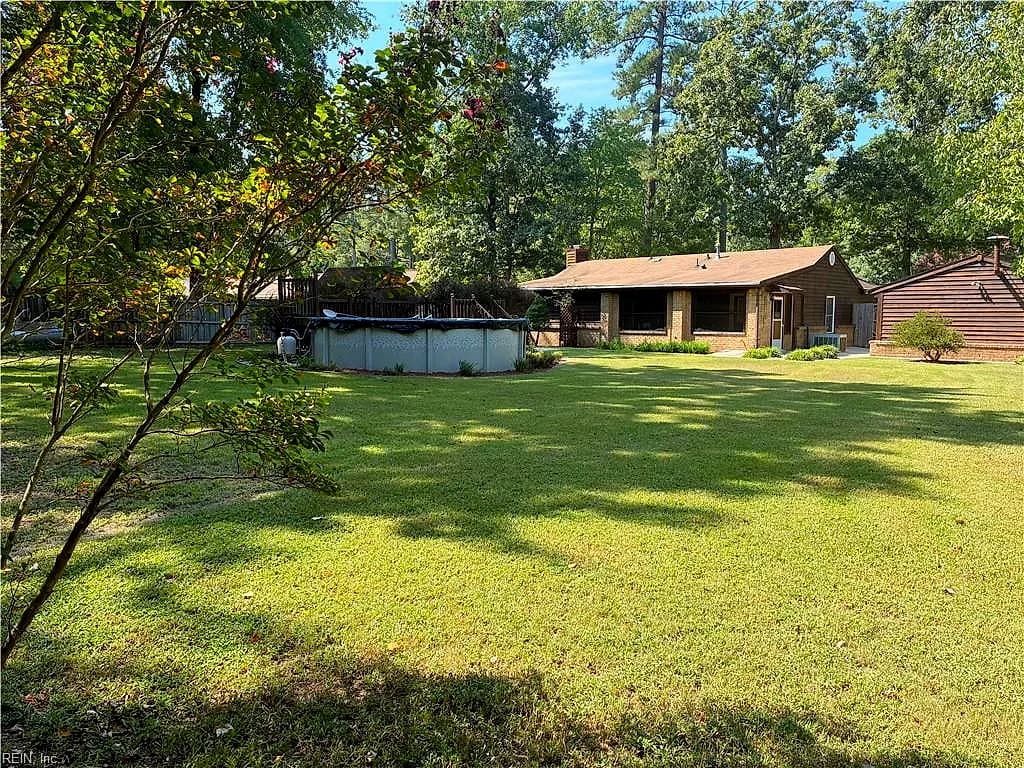 8165 Sheffield DR, GLOUCESTER VA 23061 - Photo 3