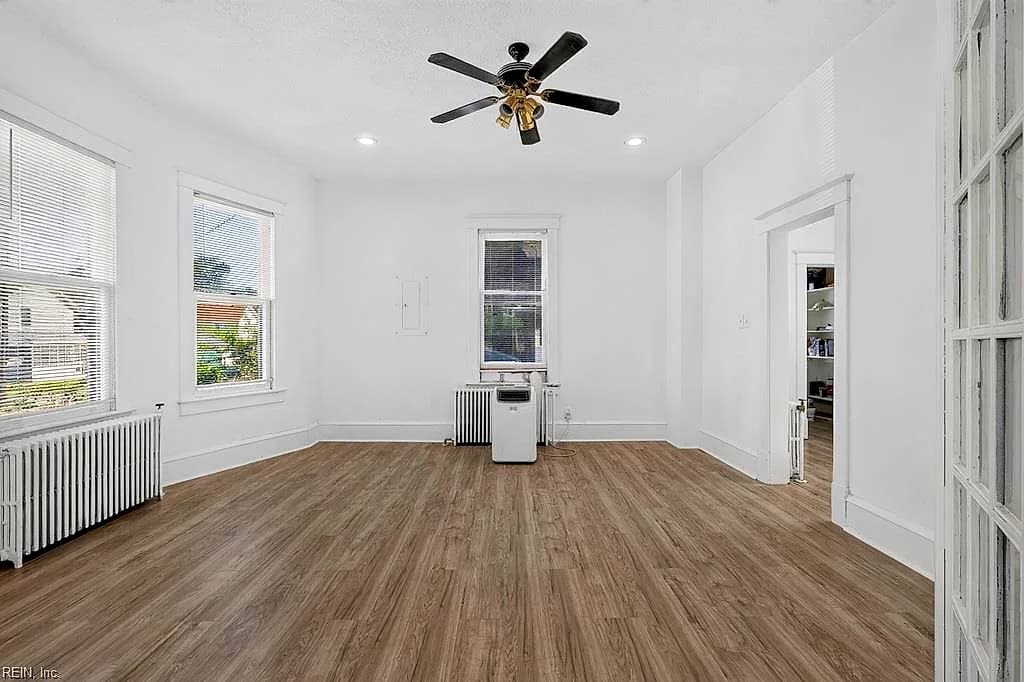 2114 Chestnut AVE, NEWPORT NEWS VA 23607 - Photo 5