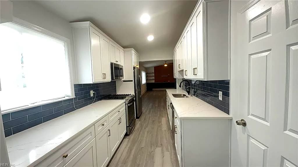 212 Waverly DR, VIRGINIA BEACH VA 23452 - Photo 3