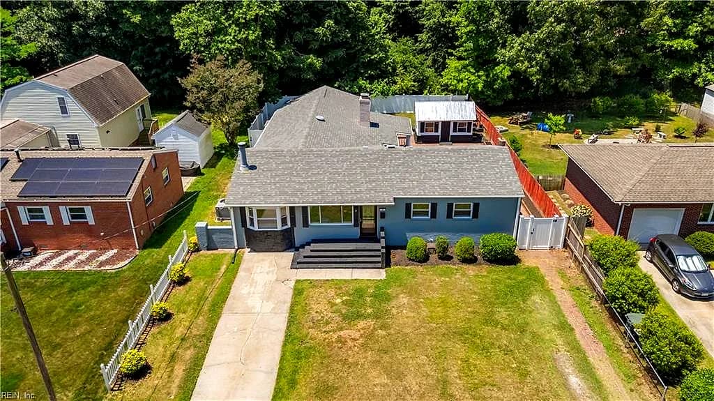 48 Cornwall TER, HAMPTON VA 23666 - Main photo