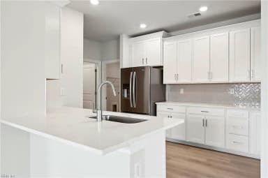 2172 Edwin DR, CHESAPEAKE VA 23322 thumb 10