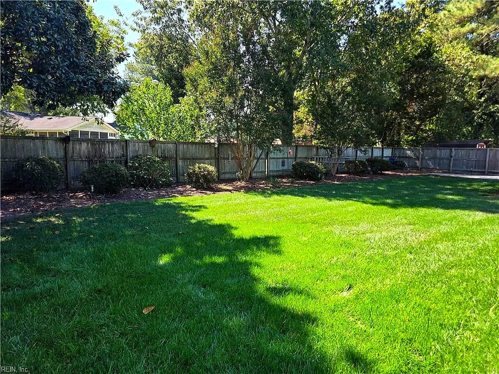 1909 Columbia RD, VIRGINIA BEACH VA 23454 - Photo 5