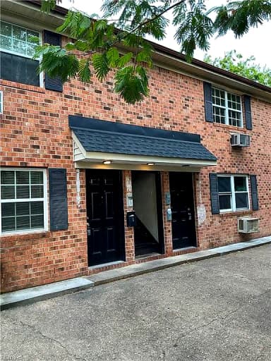 320 Ashlawn DR #1, NORFOLK VA 23505 thumb 1