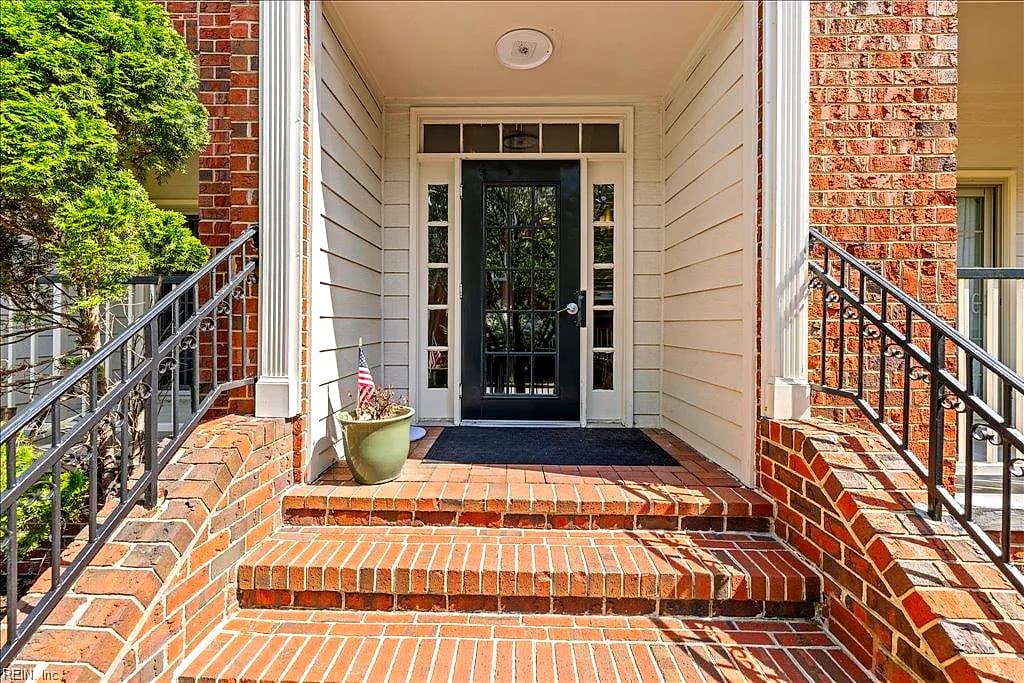 300 Yarmouth ST #321, NORFOLK VA 23510 - Photo 2