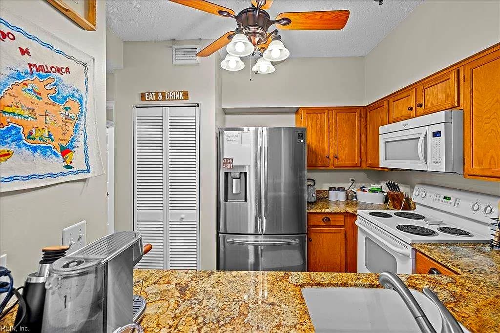 300 Yarmouth ST #321, NORFOLK VA 23510 - Photo 5