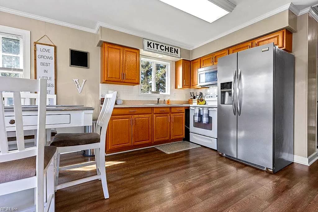 28016 Beale RD, FRANKLIN VA 23851 - Photo 4