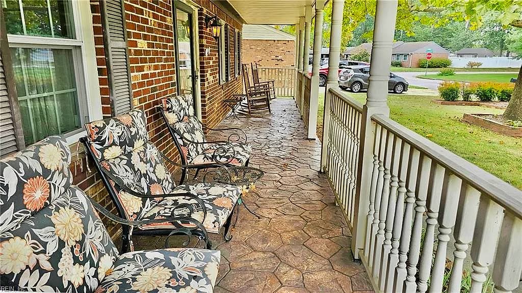 3704 Summer PL, VIRGINIA BEACH VA 23453 - Photo 3