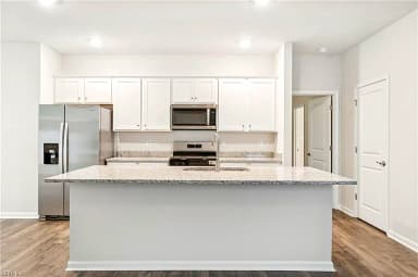 706 Sea Biscuit BLVD, YORKTOWN VA 23690 thumb 3