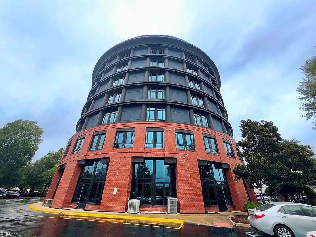 415 Saint Pauls BLVD #104, NORFOLK VA 23510 - Photo 2