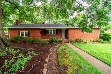 2600 Janson DR, CHESAPEAKE VA 23321 thumb 3