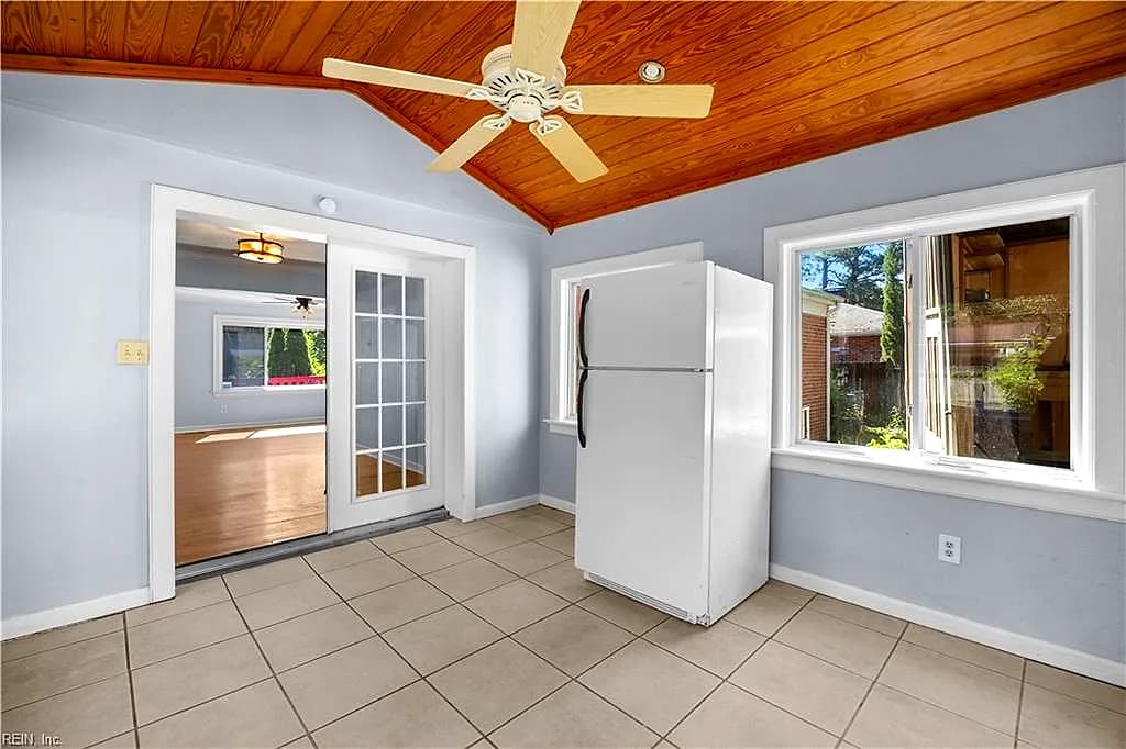 1204 Fontana AVE, CHESAPEAKE VA 23325 - Photo 5
