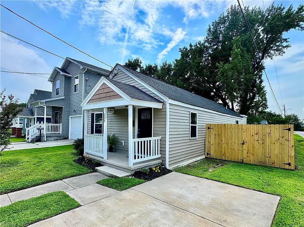 739 Childs AVE, HAMPTON VA 23661 - Photo 2
