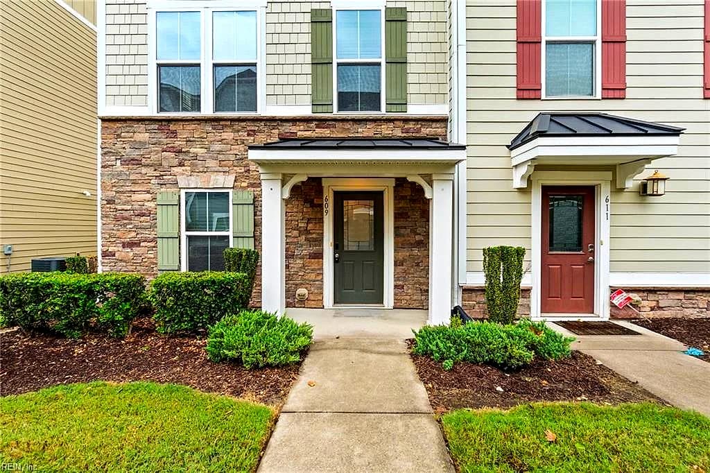 609 Dupree LN, CHESAPEAKE VA 23324 - Photo 4