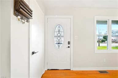 10 Eastlawn DR, HAMPTON VA 23664 thumb 3