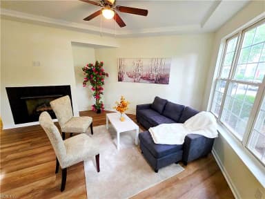800 Oak Springs CT, NEWPORT NEWS VA 23602 thumb 3