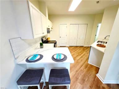 800 Oak Springs CT, NEWPORT NEWS VA 23602 thumb 7