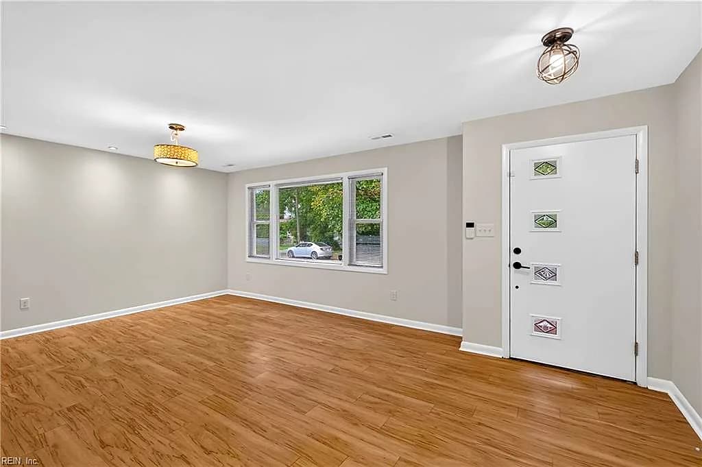 1241 37th ST, NORFOLK VA 23508 - Photo 4