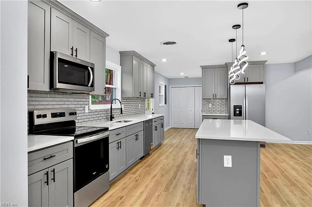 4516 Sheffield Dr DR, VIRGINIA BEACH VA 23455 - Photo 3