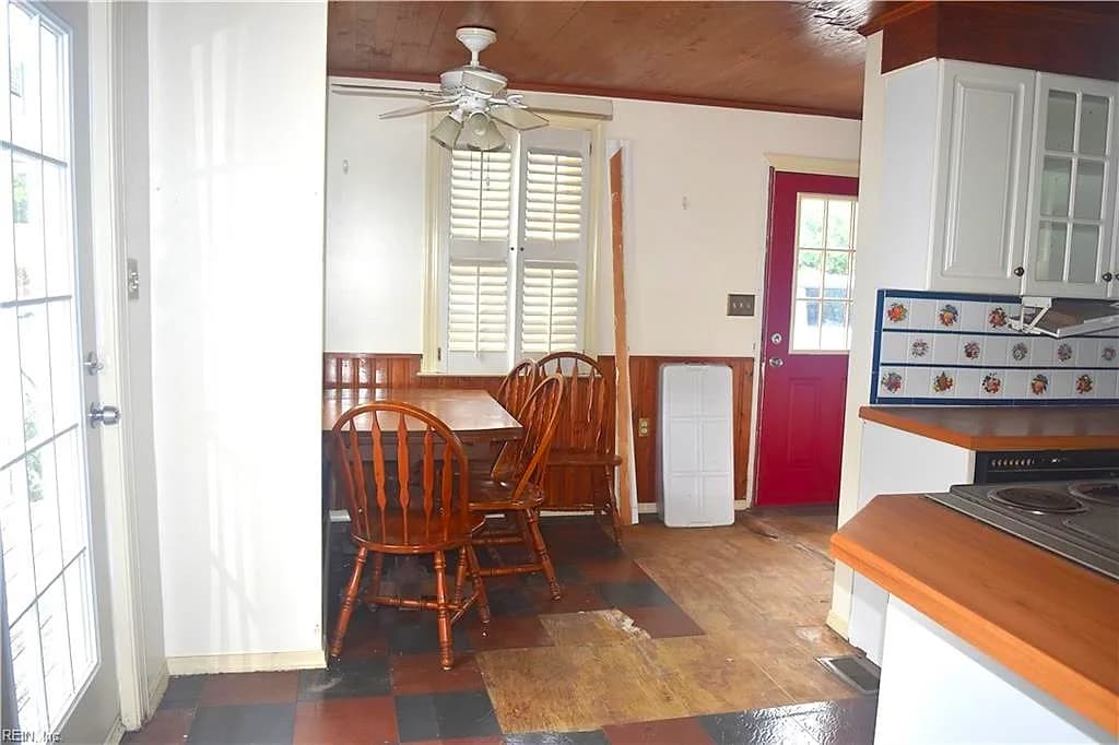 1111 Oldfield ST, HAMPTON VA 23663 - Photo 4