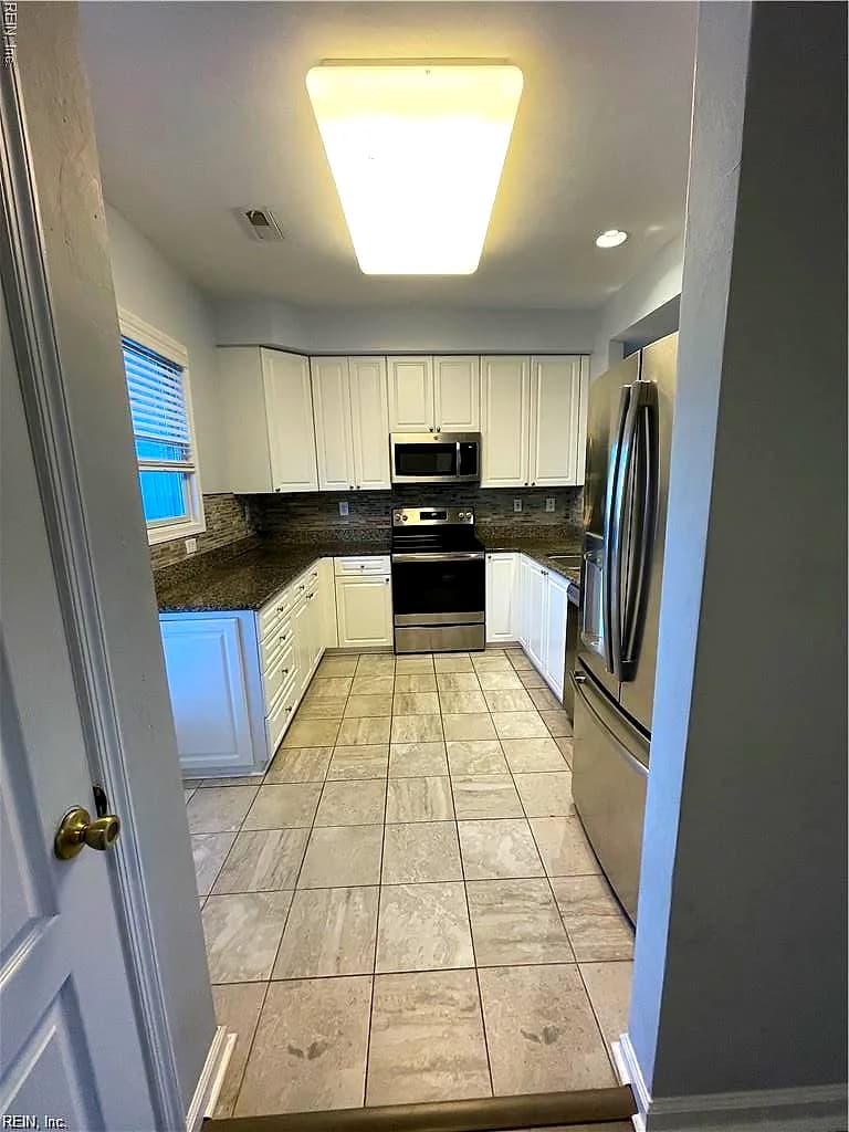3234 Inlet Shore CT, VIRGINIA BEACH VA 23451 - Photo 3