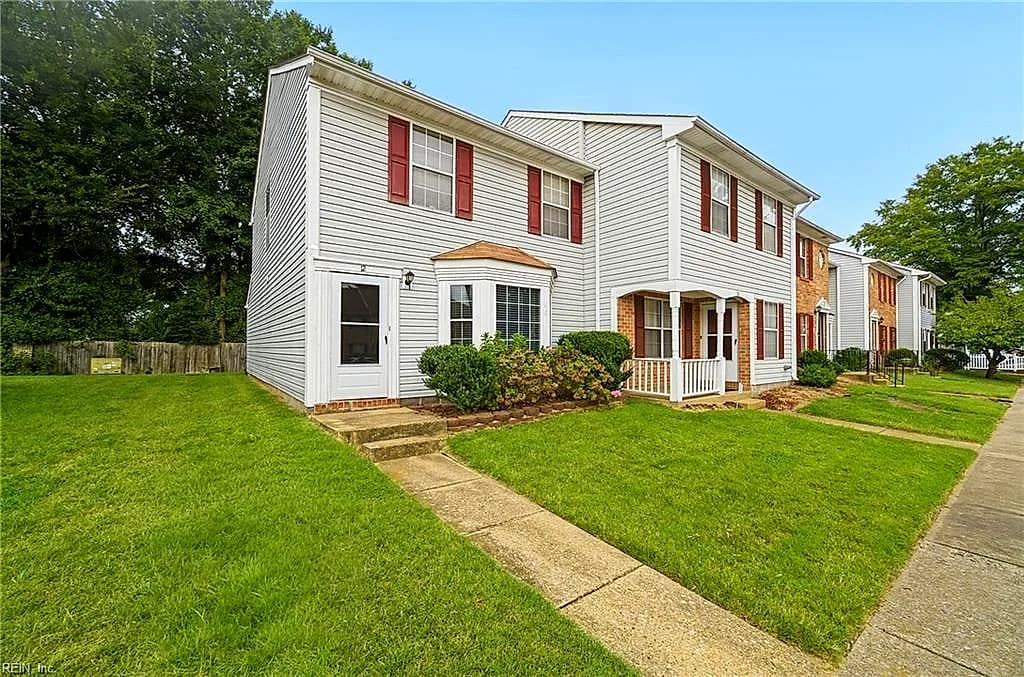 12 Saxony PL, HAMPTON VA 23669 - Photo 3