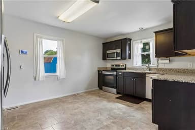 30 Briarwood DR, HAMPTON VA 23666 thumb 8