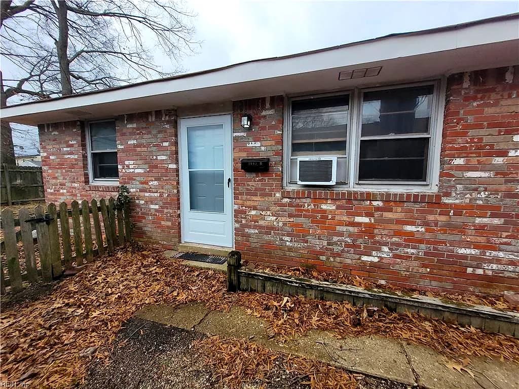 1045 E Chester ST #B, NORFOLK VA 23503 - Photo 3