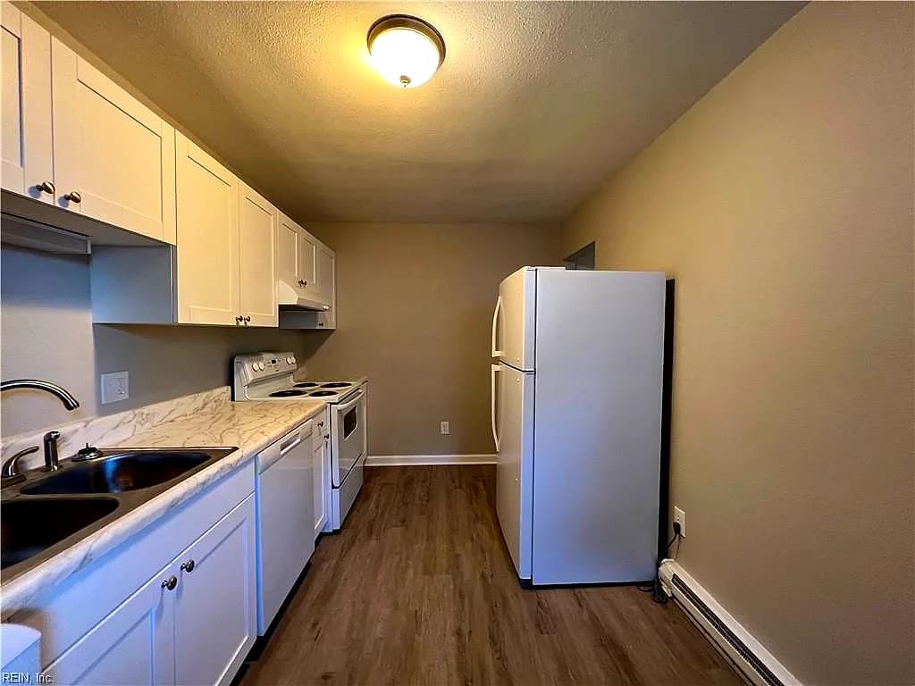 1045 E Chester ST #B, NORFOLK VA 23503 - Photo 4
