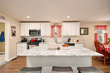 2536 Seven Eleven RD, CHESAPEAKE VA 23322 thumb 10