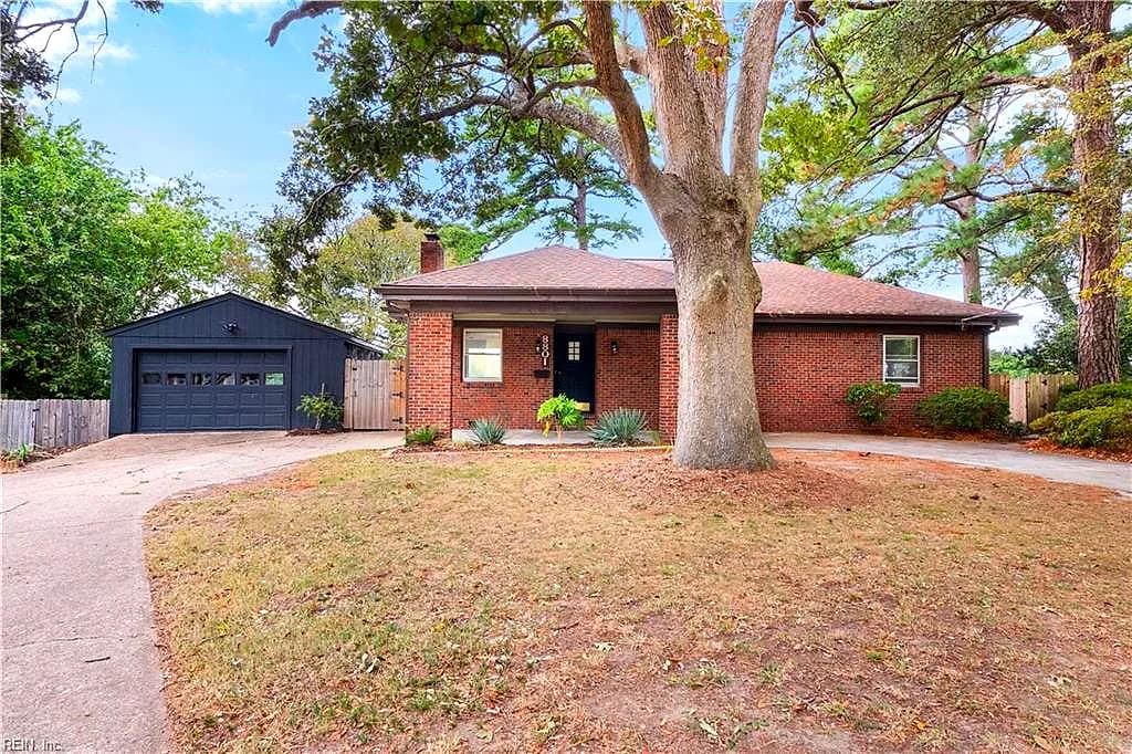 8801 Commodore Overlook DR, NORFOLK VA 23503 - Photo 3