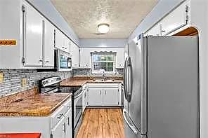 5 Compton CT, HAMPTON VA 23666 - Photo 3