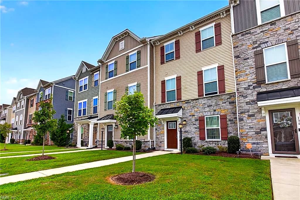 140 Spring Grove WAY, SMITHFIELD VA 23430 - Photo 4