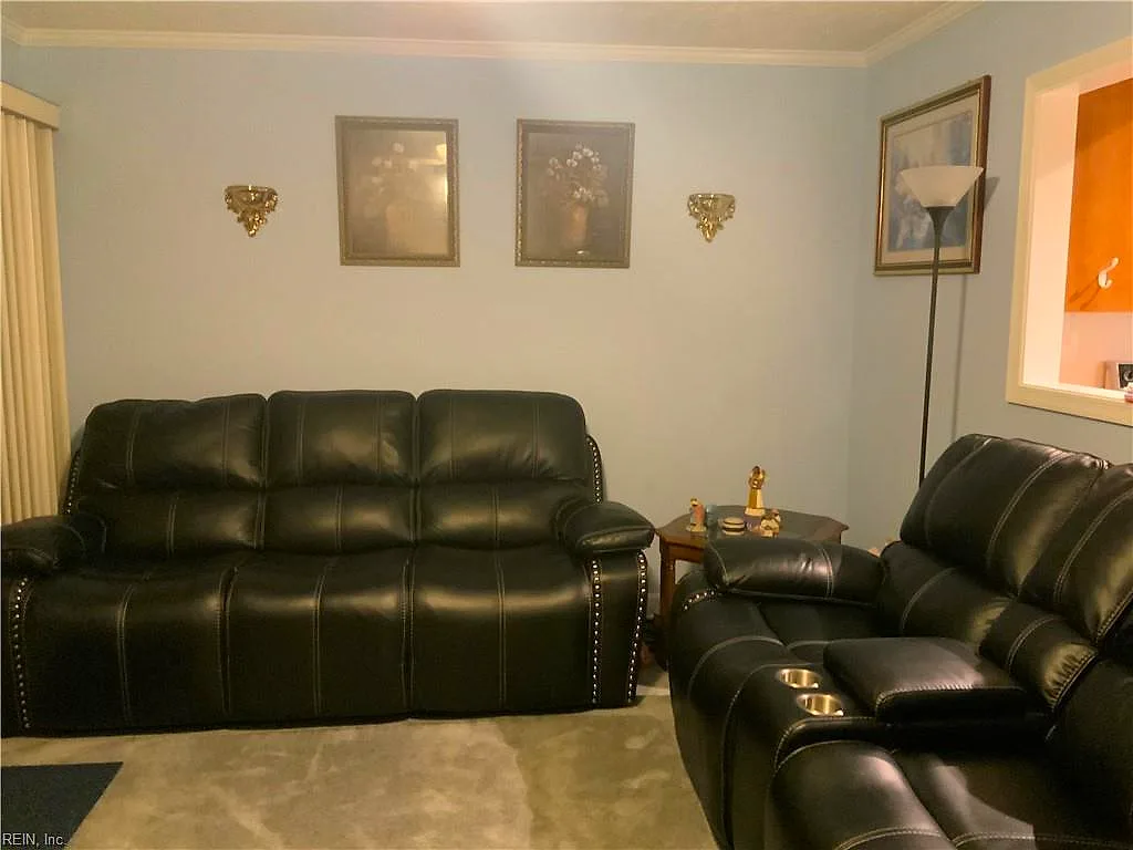 132 Tidal DR, NEWPORT NEWS VA 23606 - Photo 2