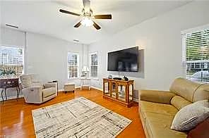 100 Alanna CT, YORKTOWN VA 23690 thumb 4
