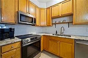 100 Alanna CT, YORKTOWN VA 23690 thumb 9