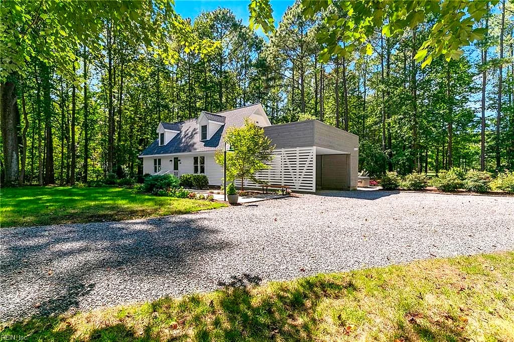 246 Laurel Farms LN, URBANNA VA 23175 - Photo 3
