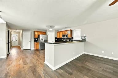 1940 Engle AVE, CHESAPEAKE VA 23320 thumb 5