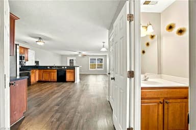1940 Engle AVE, CHESAPEAKE VA 23320 thumb 8