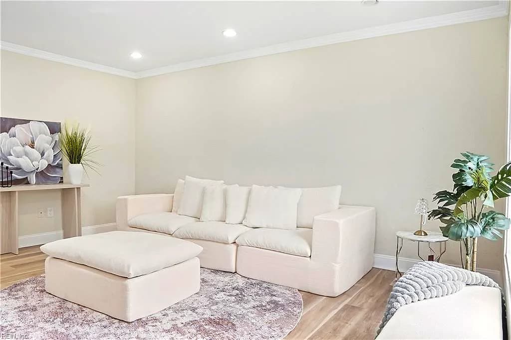5165 Rugby RD, VIRGINIA BEACH VA 23464 - Photo 2