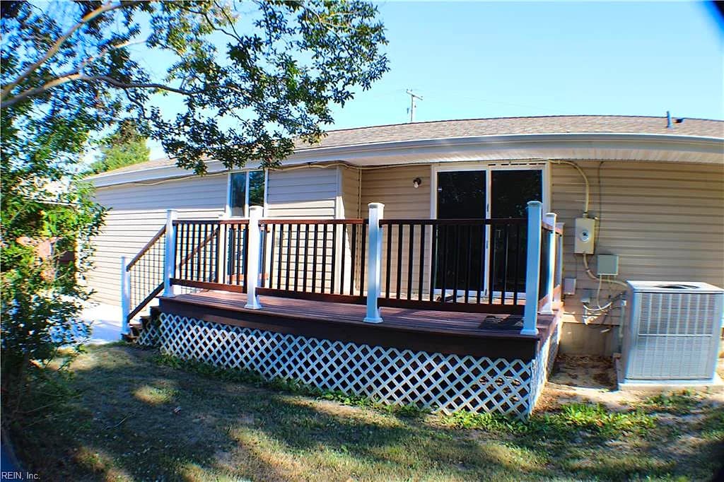 6 Snidow BLVD, NEWPORT NEWS VA 23608 - Photo 5