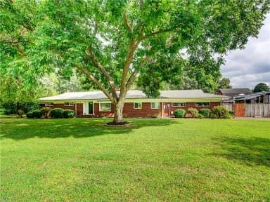 101 Stadium DR, CHESAPEAKE VA 23322 thumb 1