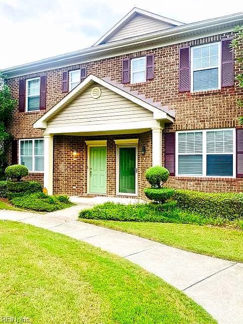 347 Holyoke LN, CHESAPEAKE VA 23320 - Main photo