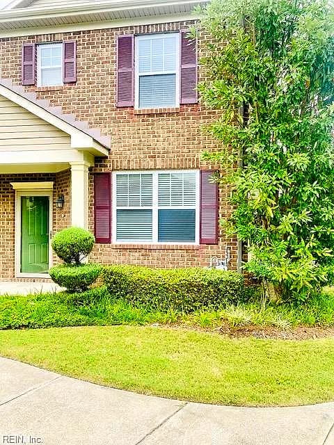 347 Holyoke LN, CHESAPEAKE VA 23320 - Photo 4