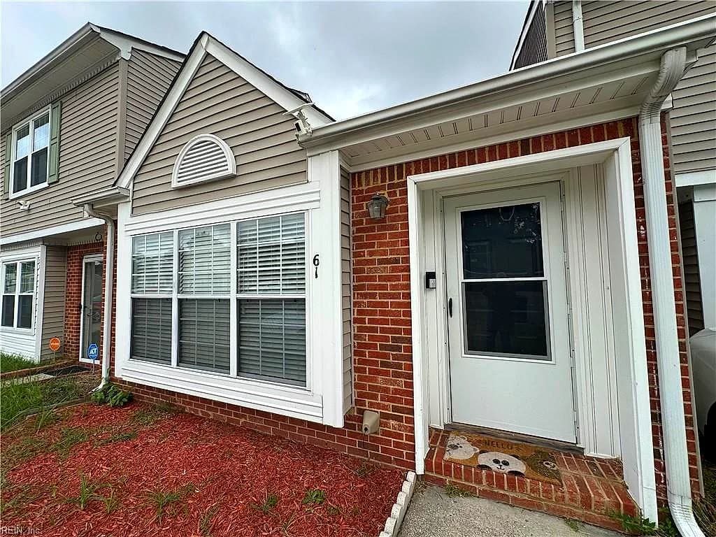61 Riverchase DR, HAMPTON VA 23669 - Photo 2